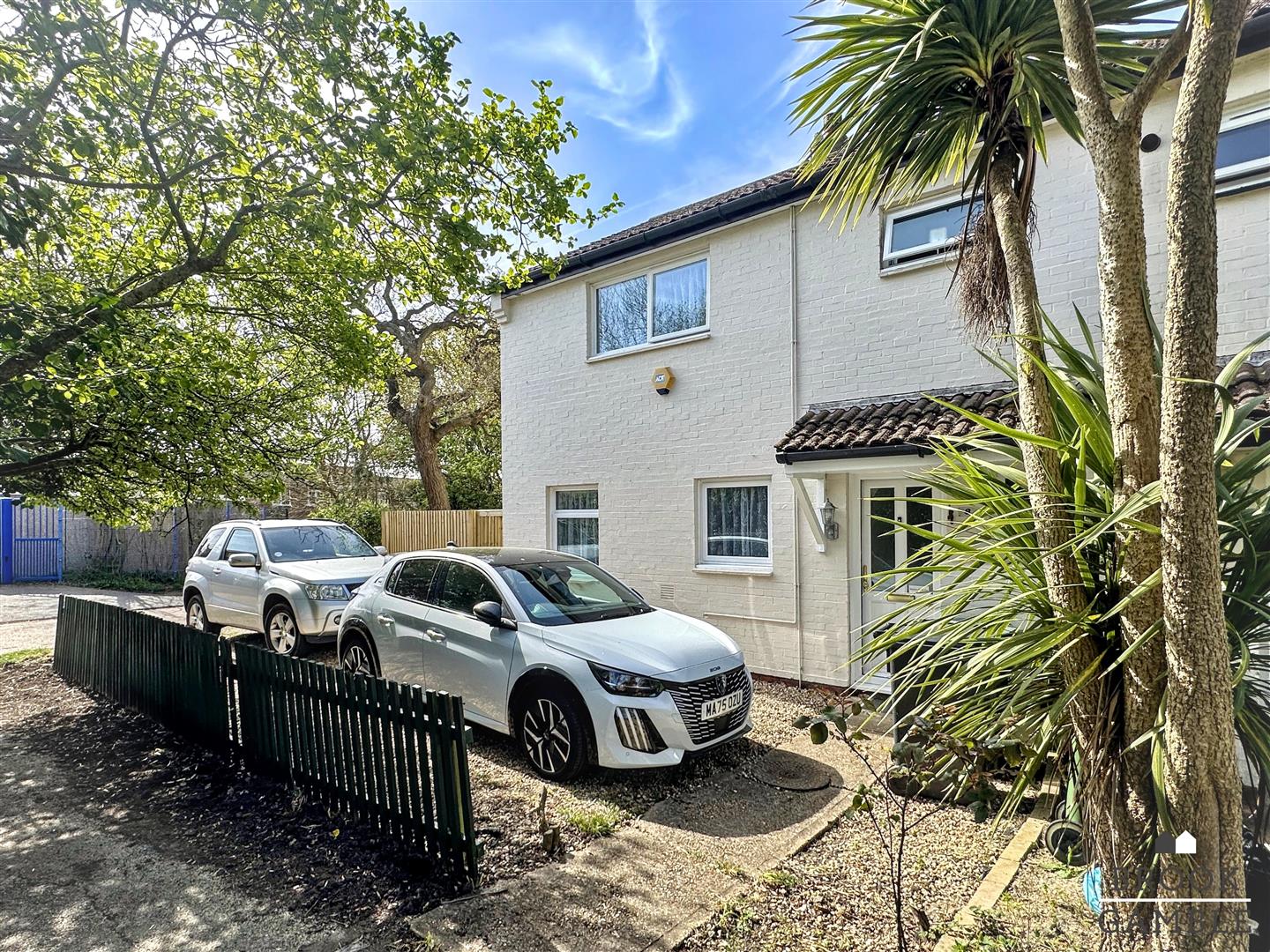 3 Bedroom House. Oulton Close in Eastbourne,  17